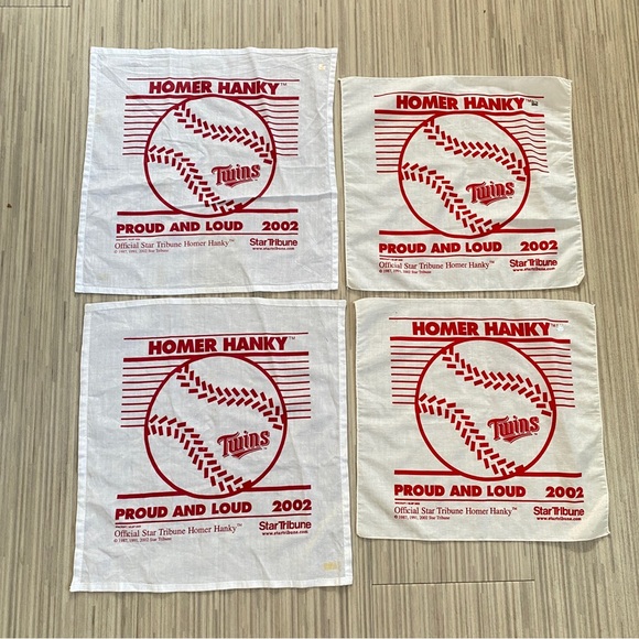 Set of 4 TWINS 2002 Proud and Loud Homer Hankies - Picture 1 of 5